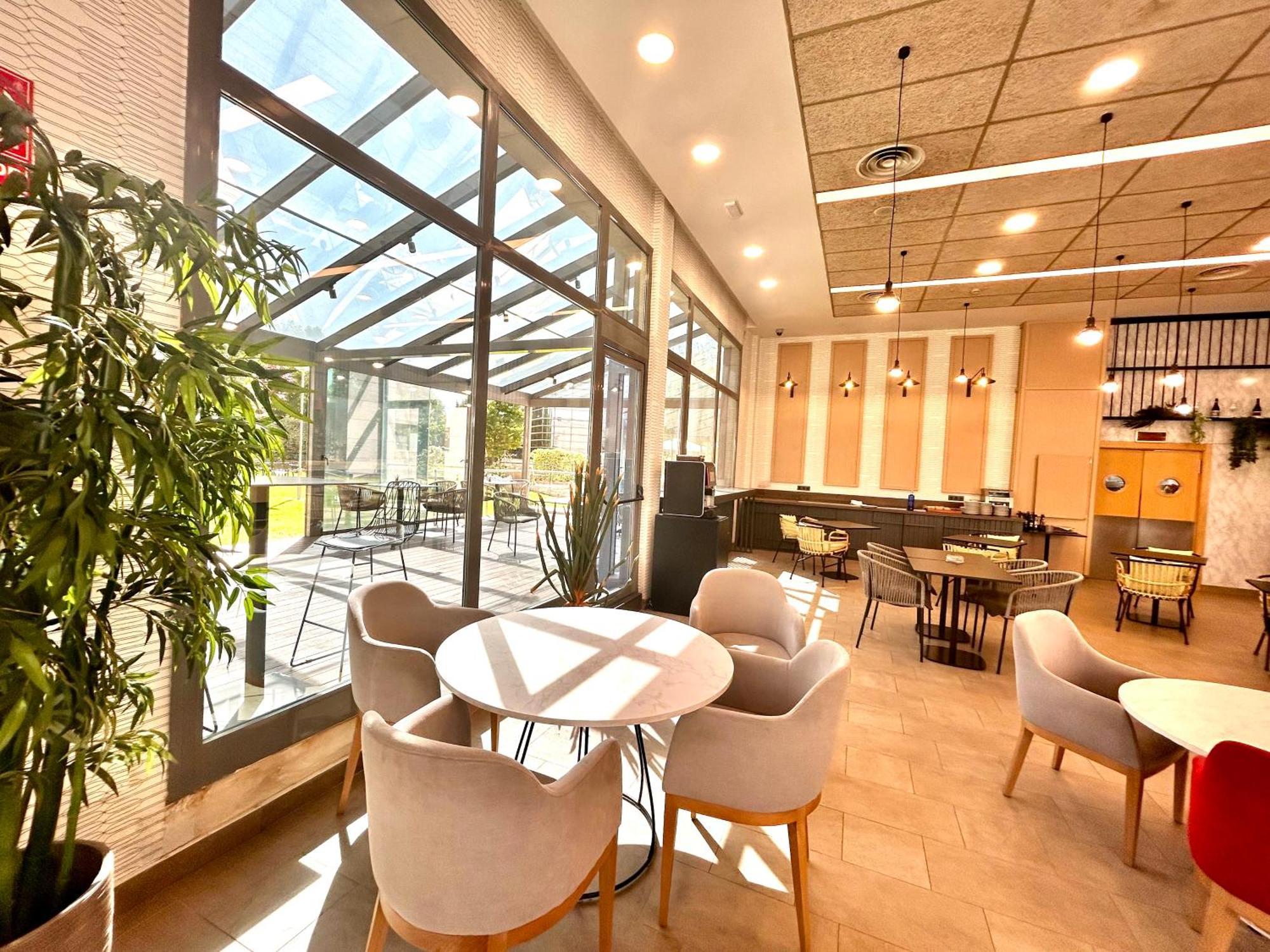 Ramada By Wyndham Madrid Getafe Hotell Eksteriør bilde